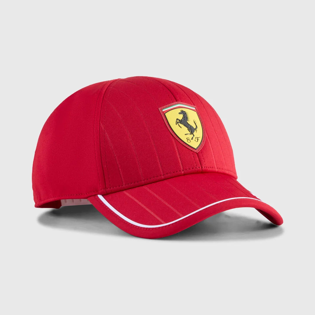 Gorra Ferrari Oficial 2025