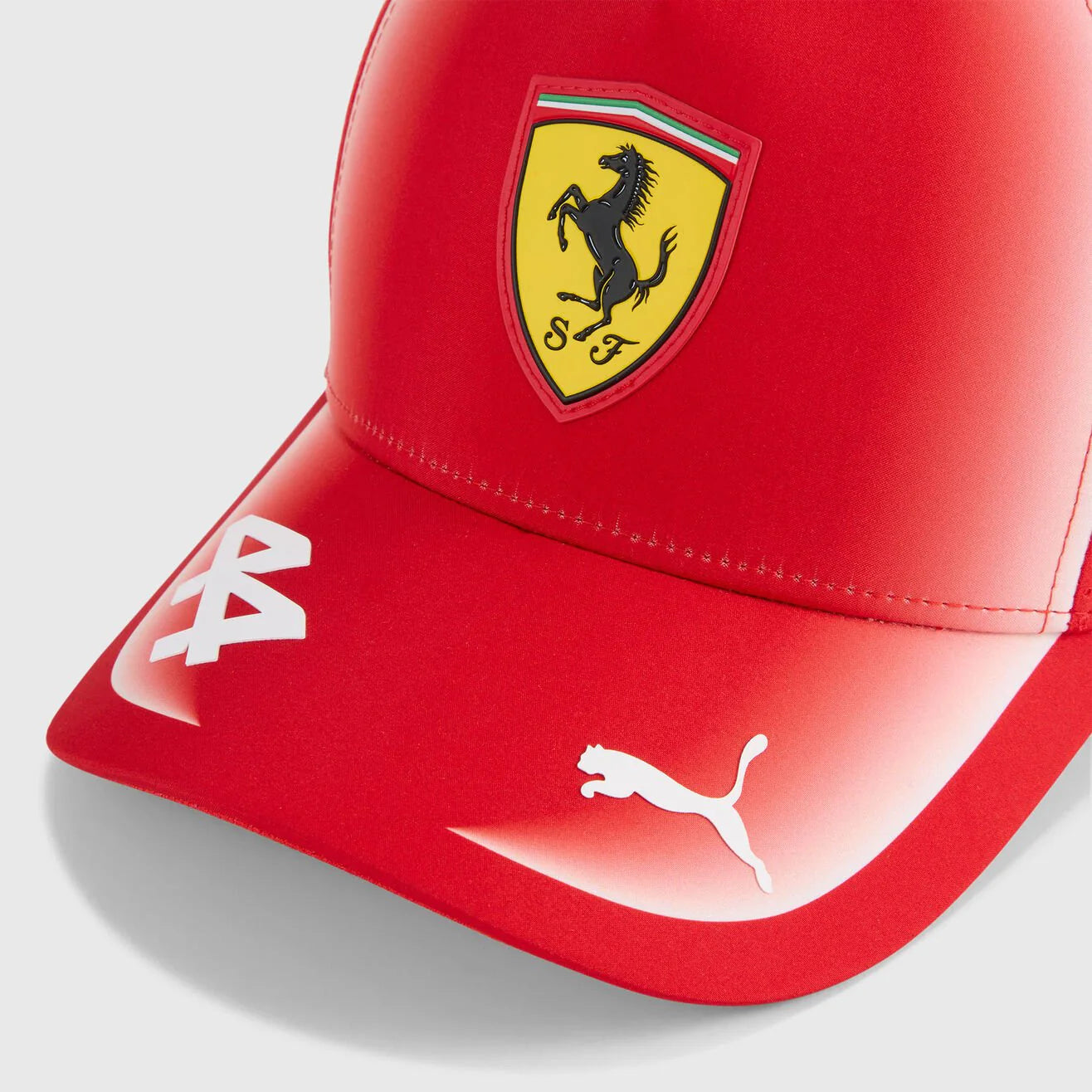 Gorra Lewis Hamilton Ferrari F1 Team 2026