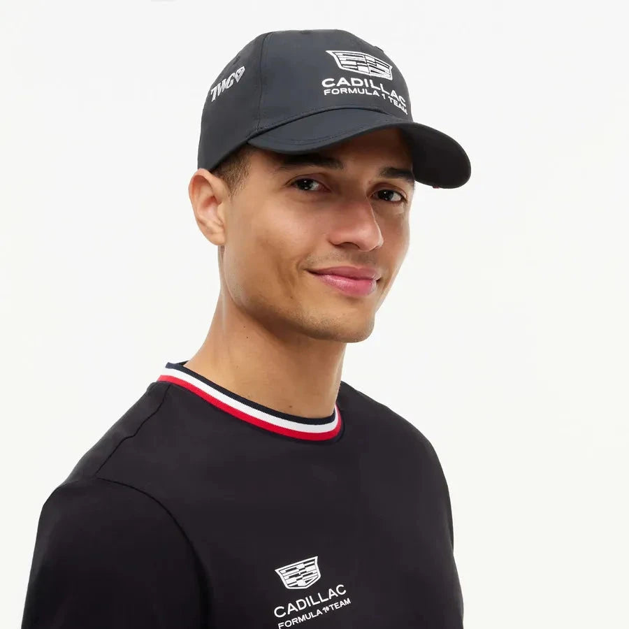 Gorra Negra TH x Checo Pérez Cadillac F1 Team Temporada 2026