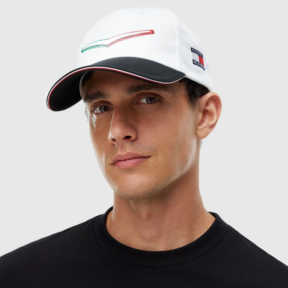 Gorra Cadillac F1 Team Mexico Gp 2026 Chevron Blanca