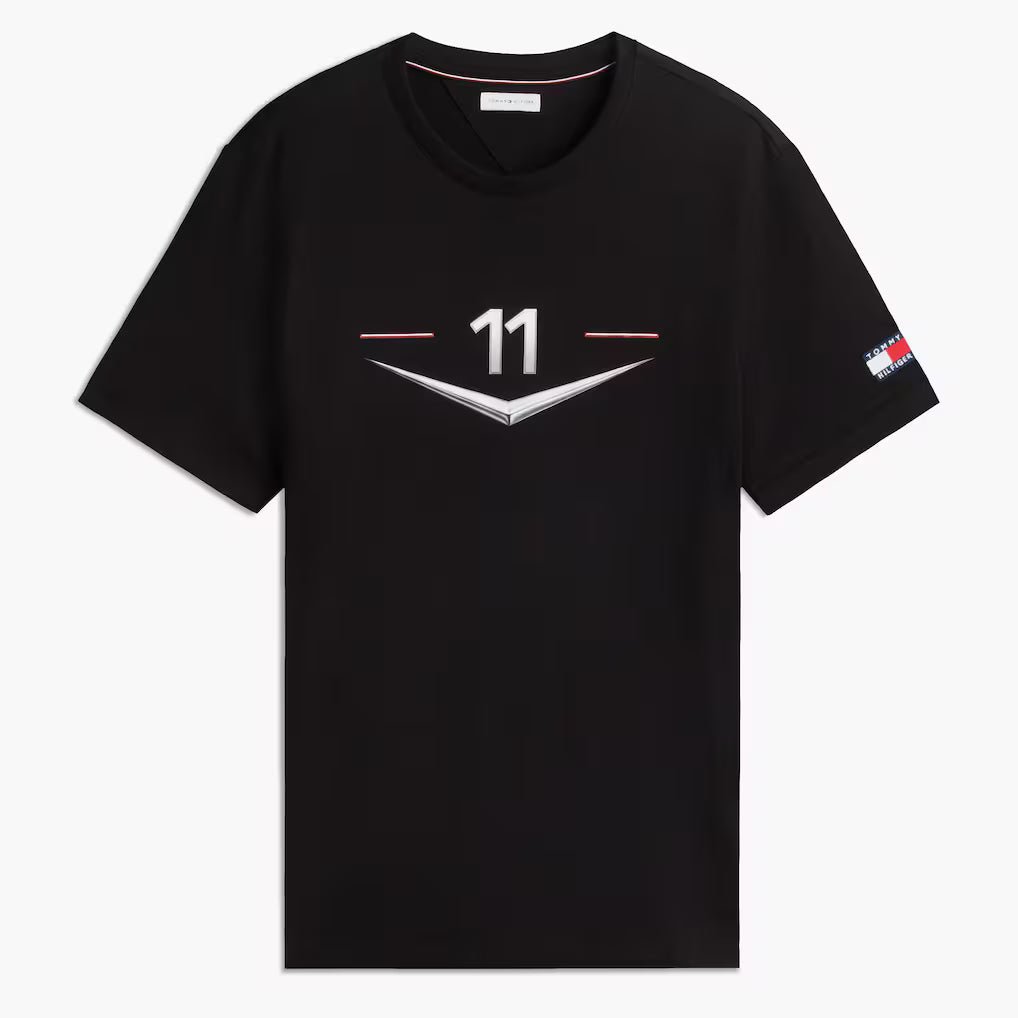 Playera Negra Cadillac F1 Team x Tommy Hilfiger Logo Chevron